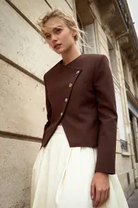 TRENDYOLMİLLA More Sustanaible Brown Asymmetric Kapama Regular/Normal Pattern Weaving Jacket - Image 2