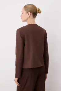 TRENDYOLMİLLA More Sustanaible Brown Asymmetric Kapama Regular/Normal Pattern Weaving Jacket - Image 6