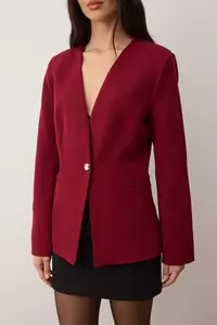 TRENDYOLMİLLA Burgundy Fitted Single buttoned Weaving Blazer Jacket - Image 4