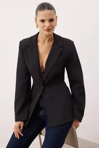 TRENDYOLMİLLA Black Fitted Single buttoned Weaving Blazer Jacket