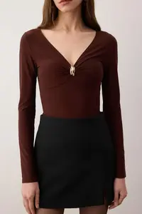 TRENDYOLMİLLA Brown Accessory Detailed V-neck Fitted Flexible Knitting Bottom snaps Bodysuit .D.00002 - Image 3
