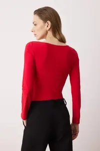 TRENDYOLMİLLA Red Knitting Bodysuit .D.00002 - Image 4