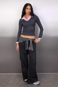 TRENDYOLMİLLA Anthracite Plaid/Checkered Fitted Weaving Detailed Knitting Blouse - Image 2