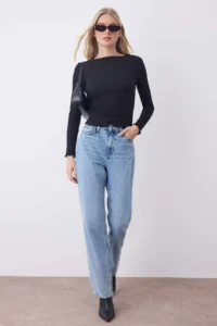 TRENDYOLMİLLA Black Pointel Textured Knitting Blouse - Image 2