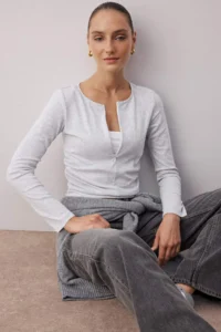 TRENDYOLMİLLA Gray Melange Fitted Double Look Half Zippered Double Layer Knitting Blouse - Image 2