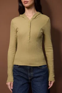 TRENDYOLMİLLA Khaki Hooded Ribbed buttoned Fitted Knitting Blouse - Image 3