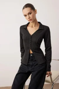 TRENDYOLMİLLA Black Striped Polo Shirt Collar Agrafli Fitted/Fitting Flexible Knitting Blouse