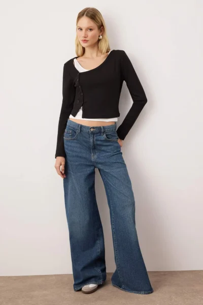 TWOAW26BZ00042-BLACK_1