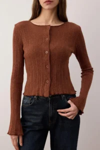 TRENDYOLMİLLA Brown Jacquard Fitted Flexible Knitting Blouse with Button Detail - Image 3