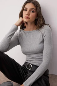 TRENDYOLMİLLA Gray Melange Boat Neck Fitted Flexible Knitting Blouse