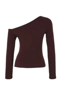 TRENDYOLMİLLA Brown Fitted Accessory Detailed Asymmetric Collar Flexible Knitting Blouse - Image 8