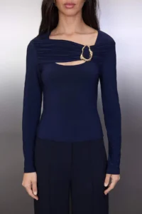TRENDYOLMİLLA Navy Blue Fitted Flexible Knitting Blouse with Accessory and Cut Out Detail - Image 3