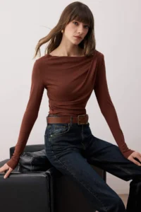 TRENDYOLMİLLA Brown Fitted Asymmetric Collar Detailed Soft Fabric Knitting Blouse - Image 2