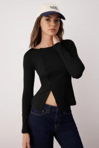 TRENDYOLMİLLA Black buttoned Crew Neck Fitted Ribbed Flexible Knitting Blouse - Image 2