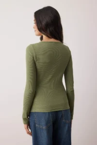 TRENDYOLMİLLA Khaki buttoned Crew Neck Fitted Ribbed Flexible Knitting Blouse - Image 4