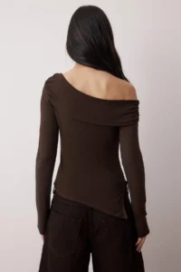 TRENDYOLMİLLA Brown Knitting Blouse - Image 4