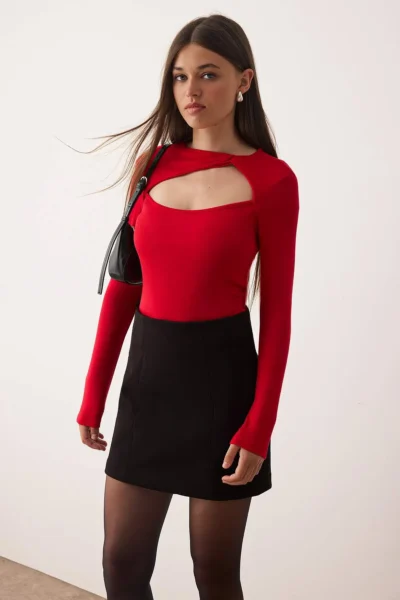 TWOAW26BZ00126-RED_1