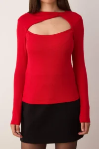 TRENDYOLMİLLA Flexible Knitting Blouse with Rejection Cut Out Detail, Fitted to the Body, Soft Touch - Image 3