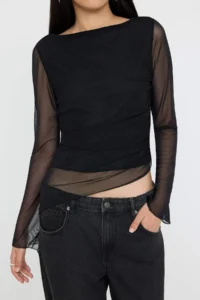 TRENDYOLMİLLA Teen Plain Boat Neck Asymmetric Detailed Flexible Knitting Tulle Blouse - Image 3