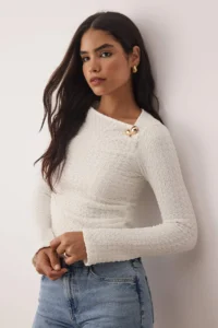 TRENDYOLMİLLA Ecru Fitted Accessory Detailed textured Long Sleeve Flexible Knitting Blouse - Image 2