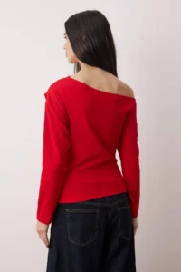 TRENDYOLMİLLA Rejection Gathering/Drape Detailed Flowy Asymmetric Collar Knitting Blouse - Image 4