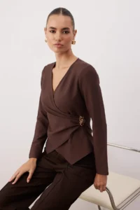 TRENDYOLMİLLA Brown Double breasted Hair Clip Detailed Weaving Blouse - Image 2