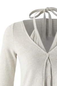 TRENDYOLMİLLA Ecru Double Look buttoned V-neck Regular Pattern Flexible Knitting Blouse - Image 6