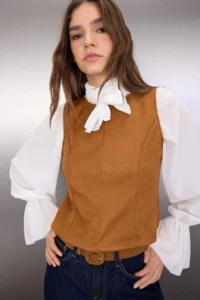 TRENDYOLMİLLA Brown Regular/Normal Pattern Suede Knitting Blouse - Image 2