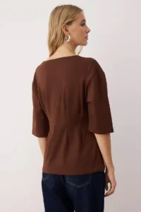 TRENDYOLMİLLA Brown interlock peplum/Flexible Knitting Blouse - Image 4