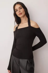 TRENDYOLMİLLA Black Neck Accessory Belt Detailed Fitted Knitting Blouse