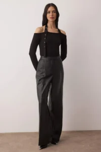 TRENDYOLMİLLA Black Neck Accessory Belt Detailed Fitted Knitting Blouse - Image 2