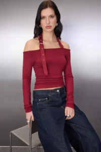 TRENDYOLMİLLA Burgundy Neckline Accessory Belt Detailed Fitted Knitting Blouse - Image 2