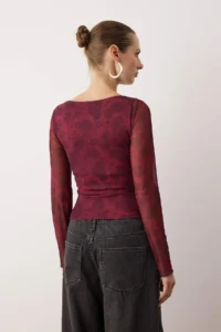 TRENDYOLMİLLA Burgundy Abstract wrap Fitted Tulle Knitting Blouse - Image 4