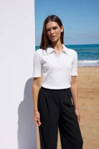 TRENDYOLMİLLA Ecru More Sustainable Fitted buttoned Flexible Knitting Blouse - Image 2