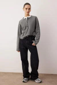 TRENDYOLMİLLA Anthracite Regular/Normal Pattern Half Plaid Thessaloniki Thick Knitting Blouse - Image 2