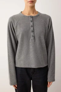 TRENDYOLMİLLA Anthracite Regular/Normal Pattern Half Plaid Thessaloniki Thick Knitting Blouse - Image 3