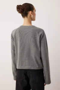 TRENDYOLMİLLA Anthracite Regular/Normal Pattern Half Plaid Thessaloniki Thick Knitting Blouse - Image 4