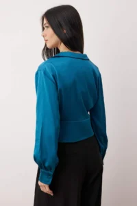 TRENDYOLMİLLA Petrol Blue Blue Blue Fitted Satin Weaving Blouse - Image 4