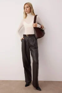 TRENDYOLMİLLA Ecru Transparan Dog collar Flexible Normal Size Knitting Blouse - Image 2