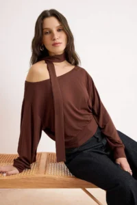 TRENDYOLMİLLA Brown Plain Open Omuzlu Shawl Accessory Detailed Regular/Normal Pattern Knitting Blouse