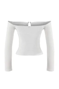 TRENDYOLMİLLA Ecru Fitted Accessory Detailed Flexible Knitting Blouse - Image 6