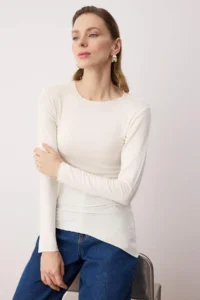 TRENDYOLMİLLA Ecru Asymmetric Long Sleeve Soft Knitting Blouse - Image 2