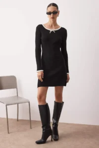 TRENDYOLMİLLA Black Mercerized Look Premium Yarn/Special Yarn Color Blocked Plain Mini Knit Dress