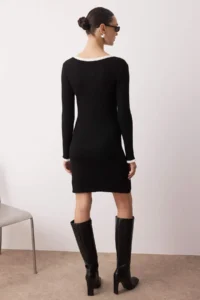 TRENDYOLMİLLA Black Mercerized Look Premium Yarn/Special Yarn Color Blocked Plain Mini Knit Dress - Image 4