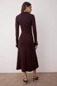 TRENDYOLMİLLA Brown skater Ruffle Detailed V-neck Button Detailed interlock Flexible Knitting Dress - Image 4