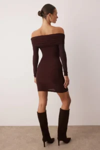 TRENDYOLMİLLA Brown Plain Carmen Collar bodycone/Fitting Ribbed Flexible Mini Knitting Dress - Image 4