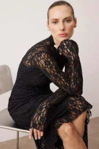TRENDYOLMİLLA Black Plain Maxi Knitting Dress - Image 2