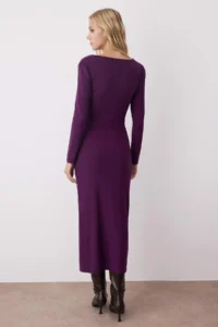 TRENDYOLMİLLA Plum Plain Shirred Boat Neck Lined bodycone/Fitting Maxi Knitting Dress - Image 4