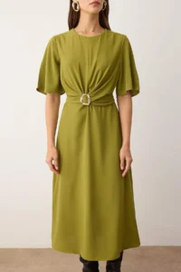 TRENDYOLMİLLA Oil Green Plain Accessory Detailed Midi Weaving Dress - Image 4