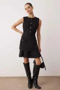 TRENDYOLMİLLA Black buttoned Short / Mini Tweed Weaving Dress - Image 2